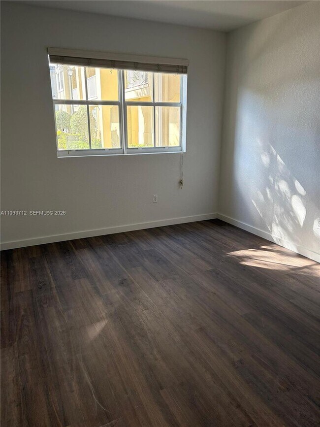 Building Photo - 8933 NW 107 Ct