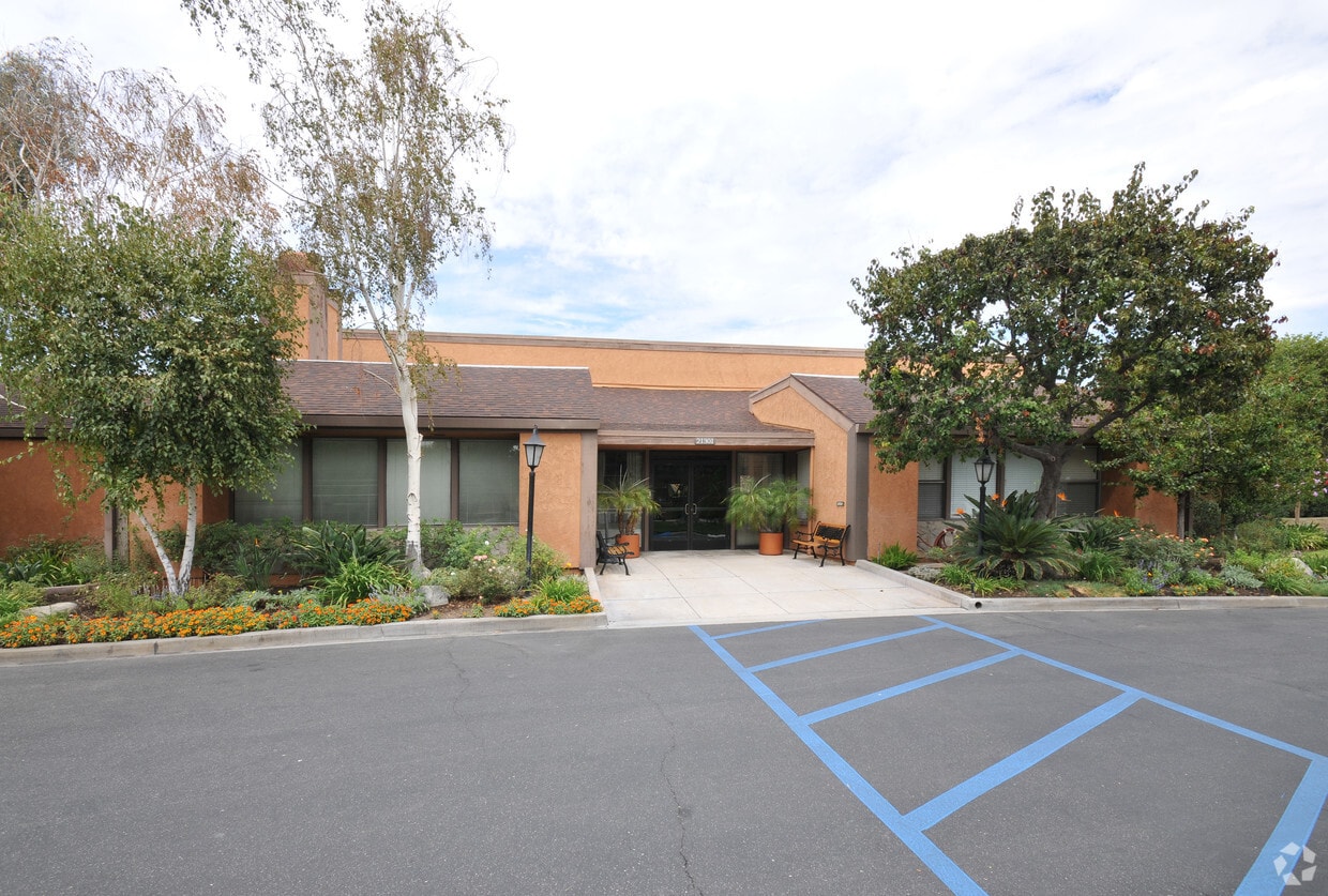 Greenbrier Mobile Home Park Apartments in Santa Clarita, CA