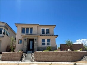 Building Photo - 36318 Warren Dr