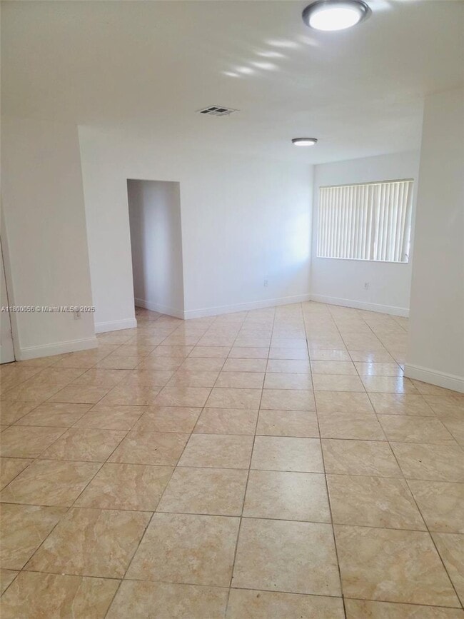 Building Photo - 4225 SW 98th Ct