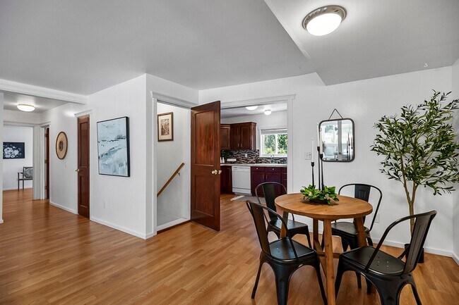 Foto del edificio - 6609 Elliott Way
