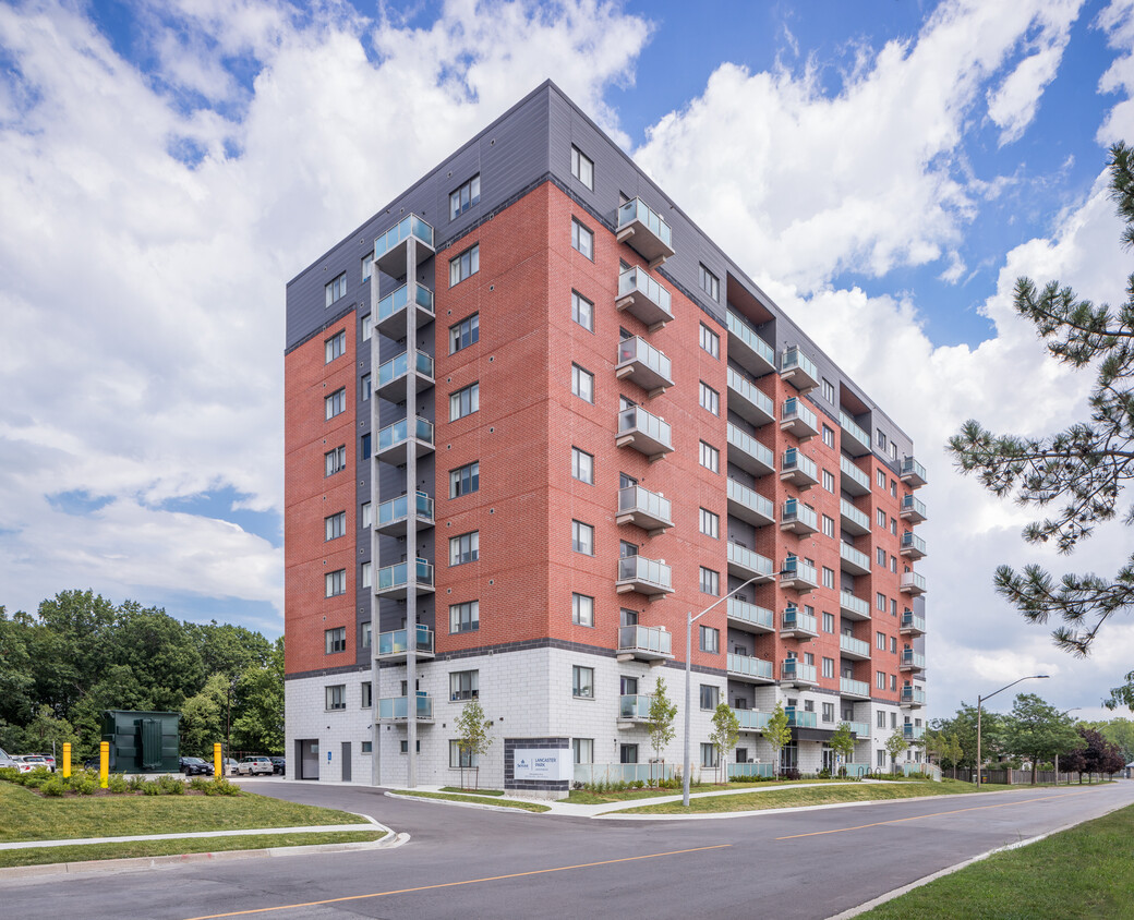 Photo principale - Lancaster Park Apartments