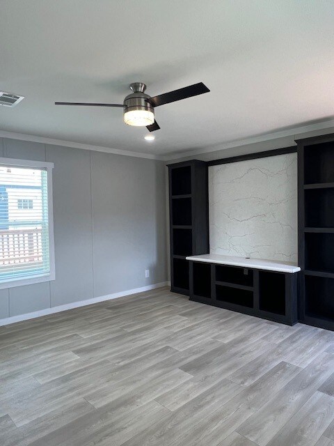 Foto del edificio - 15923 S Flores St
