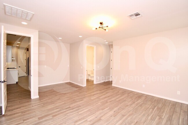 Foto del edificio - 22729 E Domingo Rd