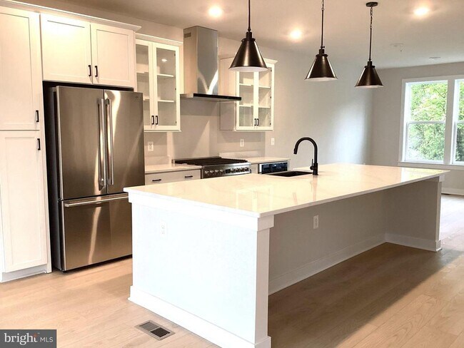 Foto del edificio - 10590 Red Oak St