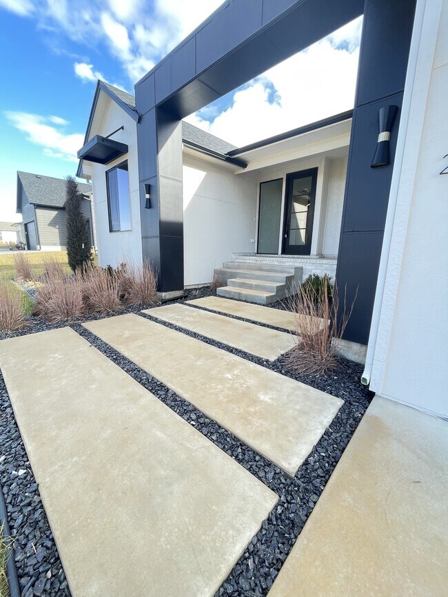 Foto del edificio - 252 N Ciderbluff St