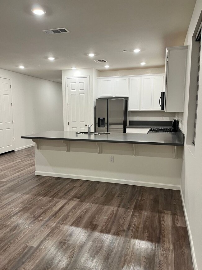 Building Photo - Coming Soon!! Beautiful 3-bedroom, 3-bathroom home located in the vibrant community of Lathrop, CA.