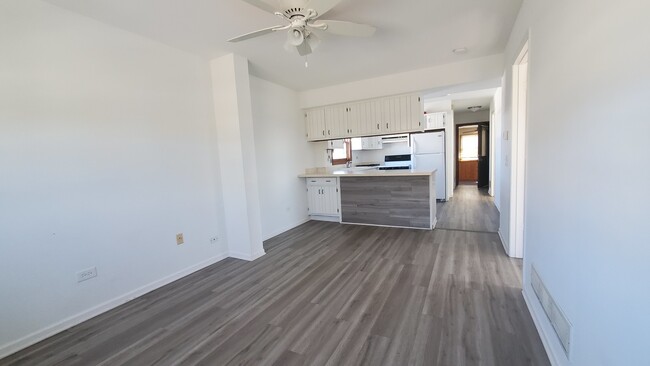 Foto del edificio - 439 N Lake St