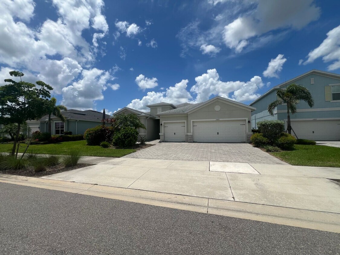 Foto principal - Babcock Ranch Rental 3/3 with a Den and 3 ...