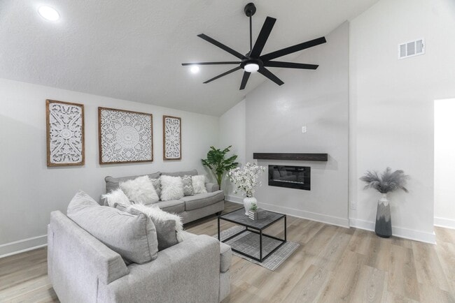 Building Photo - 3618 Tamfield Dr