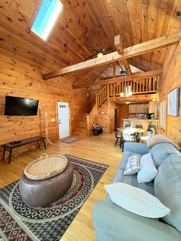 Building Photo - n3103 Sugar Pine Ln