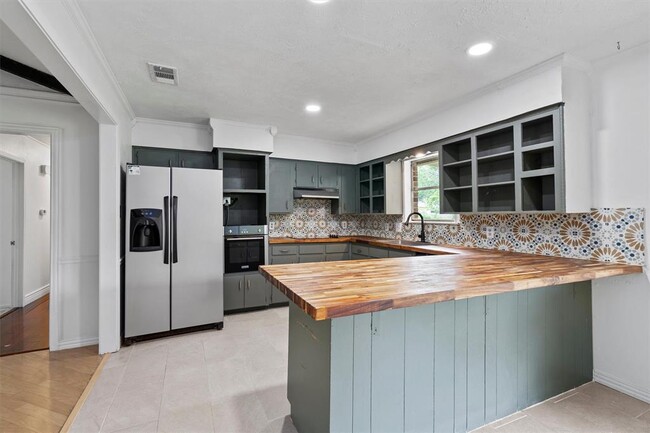 Foto del edificio - 600 Dove Creek Dr