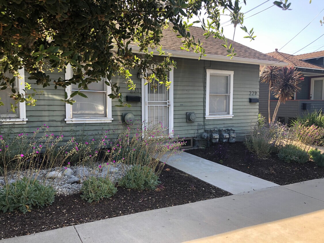Primary Photo - 233 N Avenue 59