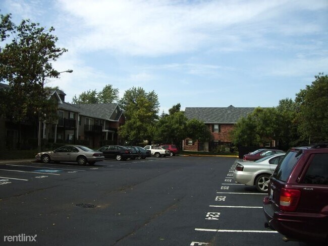 Building Photo - 2 br, 1 bath Condo - 1543 Raymond Drive #102