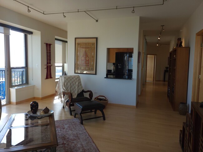 Foto del edificio - 1717 S Prairie Ave