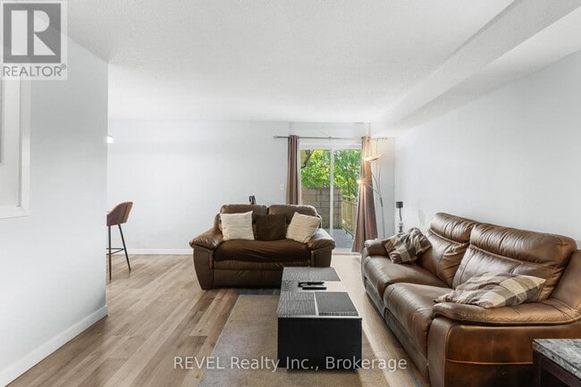 Building Photo - 5222 Portage Rd