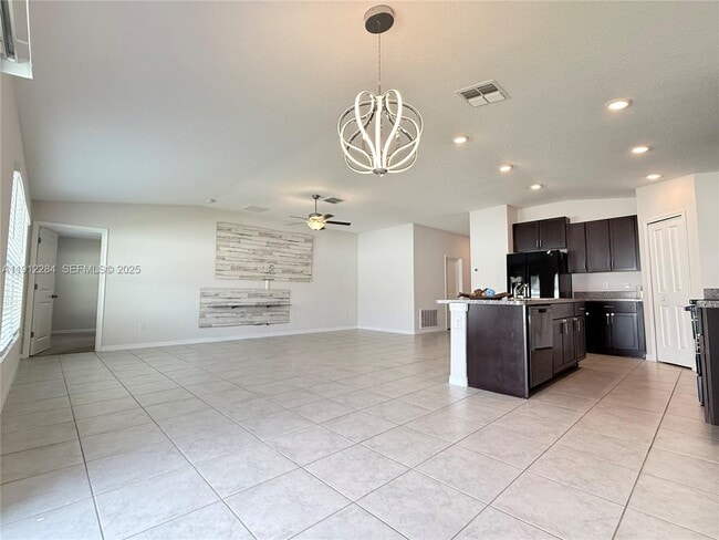 Building Photo - 39889 Harmon Grove Ct