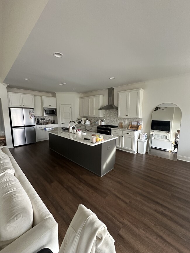 Building Photo - 2555 Farmville Lks Dr