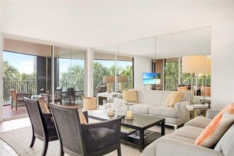 Building Photo - 1700 S Bayshore Ln