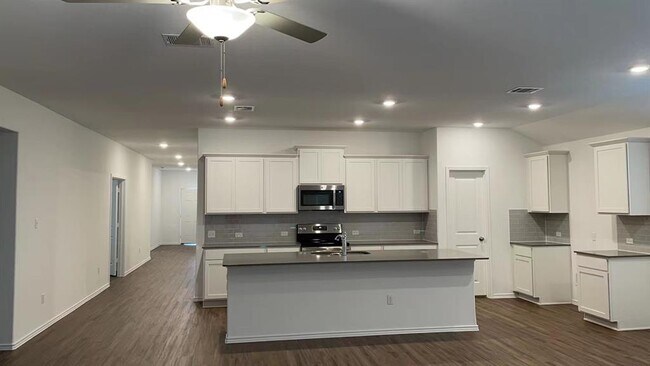 Foto del edificio - 213 Chickasaw Ln