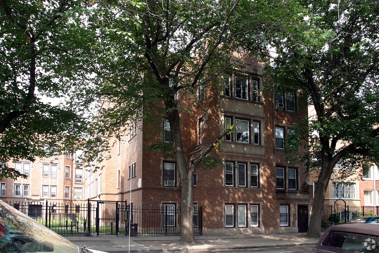 Building Photo - 7038 S Chappel Ave