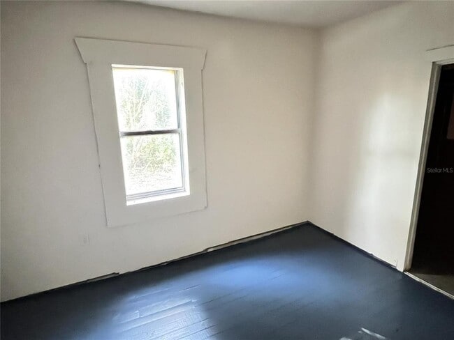 Foto del edificio - 1290 Henson Ln