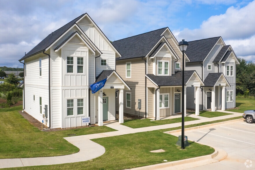 3 Bedroom Cottage Close to University of N...