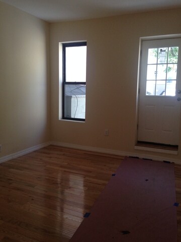 Foto principal - 2330 Coney Island Ave