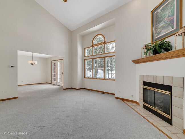 Building Photo - 2863 Aster Ln