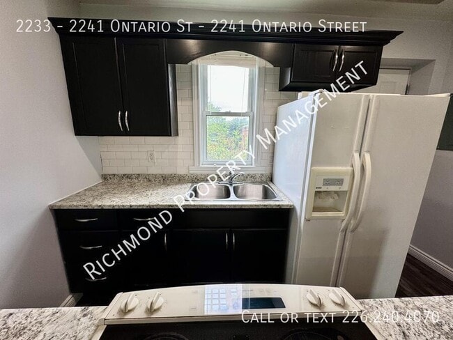 Building Photo - 2241-2241 Ontario St
