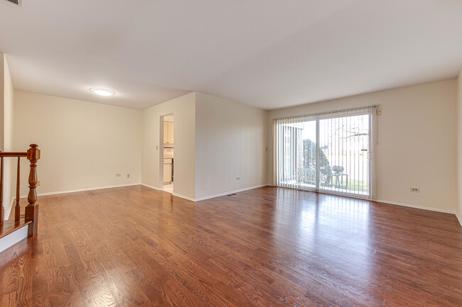 Building Photo - 896 Cross Creek Ct