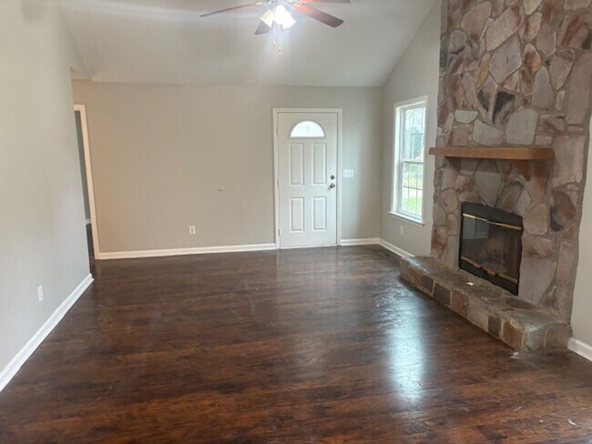 Photo - LaVergne-3BR/2BA-1250 SF House