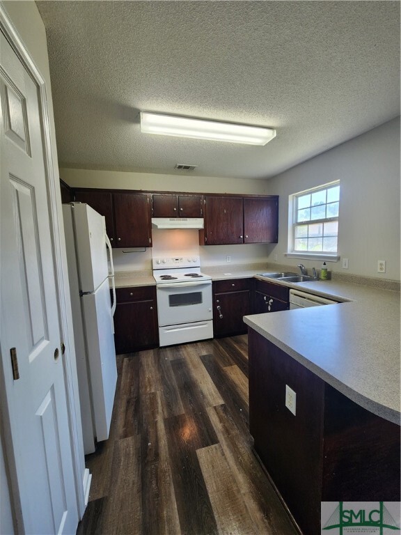 Building Photo - 9 Bostwick Dr