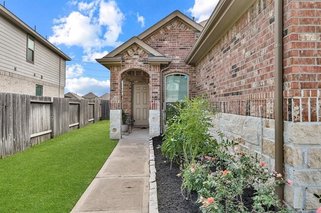 Building Photo - 3554 Paganini Pl