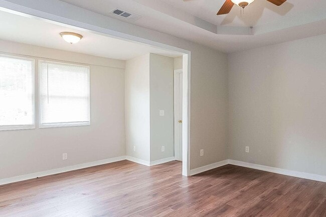 Building Photo - 1276 Dogwood Ln