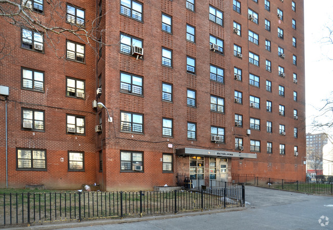 3050 Park Ave Bronx, NY 10451 Rentals - Bronx, NY | Apartments.com