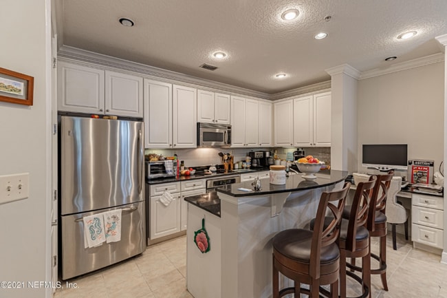 Building Photo - 4300 S Beach Pkwy