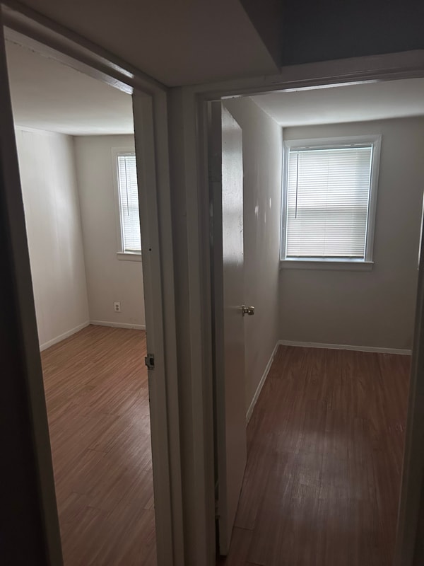 Building Photo - 1052 Fredonia Ct