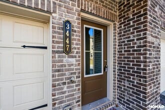 Building Photo - 3447 Hidden Valley Cir