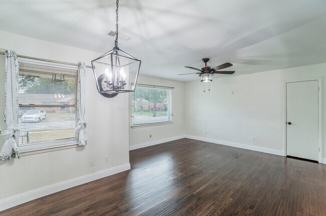 Foto del edificio - 924 Fuller Ave