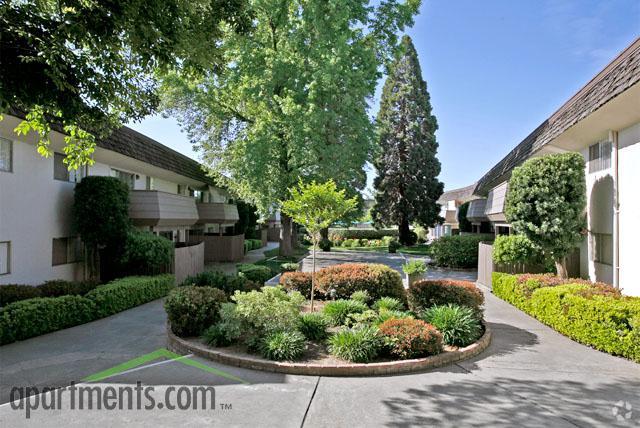 Building Photo - Hacienda Apartments