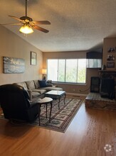 Building Photo - 1487 Ashwood Dr