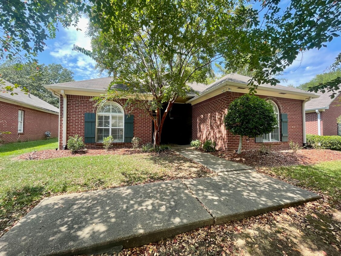 Foto principal - 3/2 Available for Rent in Ridgeland! 11 Mi...