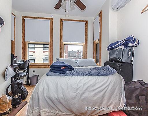 Foto del edificio - 16 S Russell St