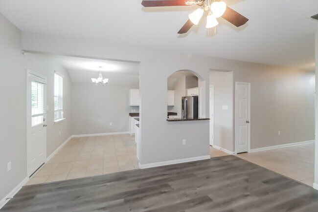 Building Photo - 400 Captain Grumbles Dr