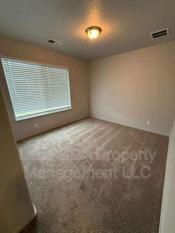 Building Photo - 3995 W Belgrave Wy