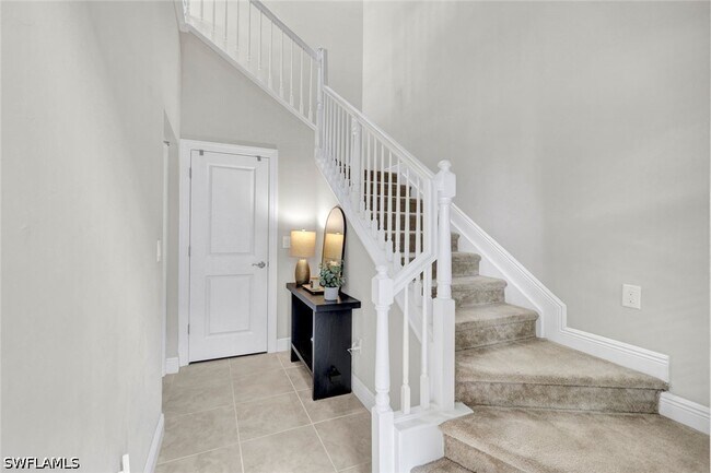 Foto del edificio - 1439 Santiago Cir