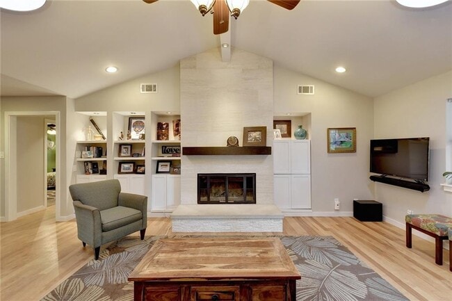 Building Photo - 510 Bulian Ln