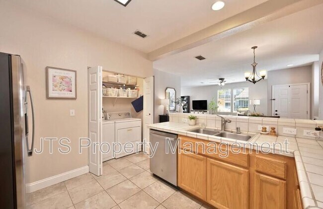 Building Photo - 7057 Ludlow Dr