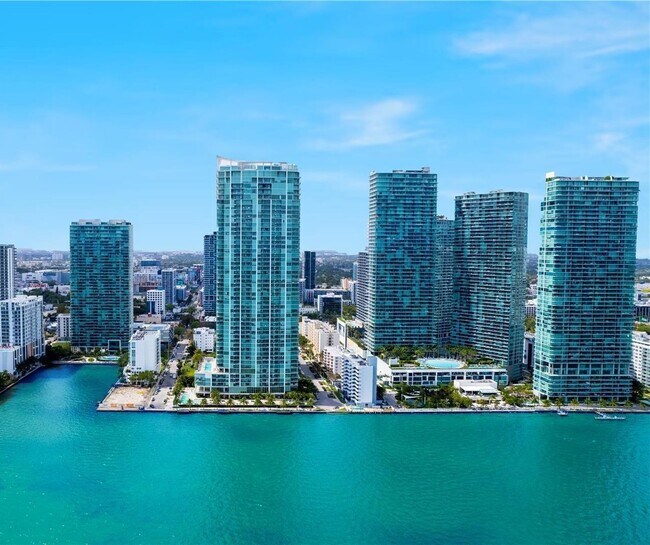 Foto del edificio - 2900 NE 7th Ave